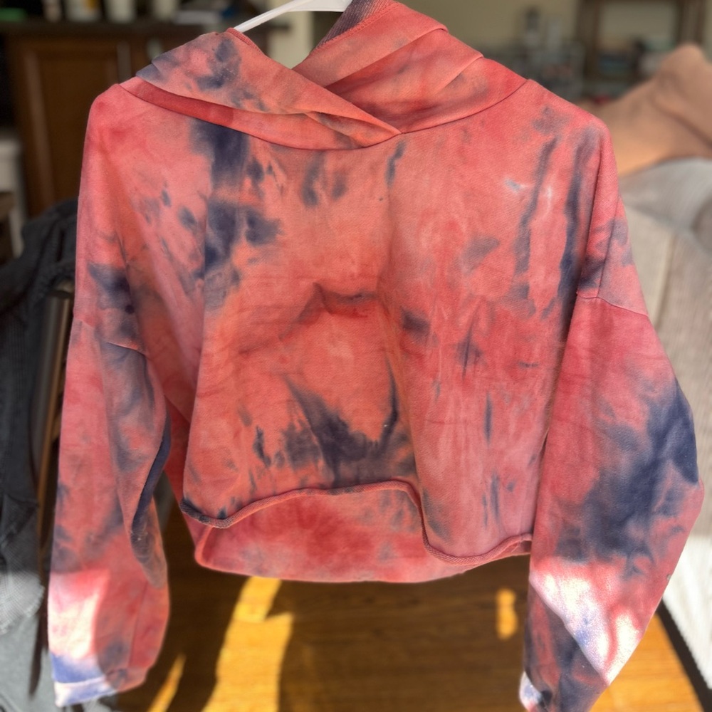 Cropped Tie Dye Workout Sweatshirt